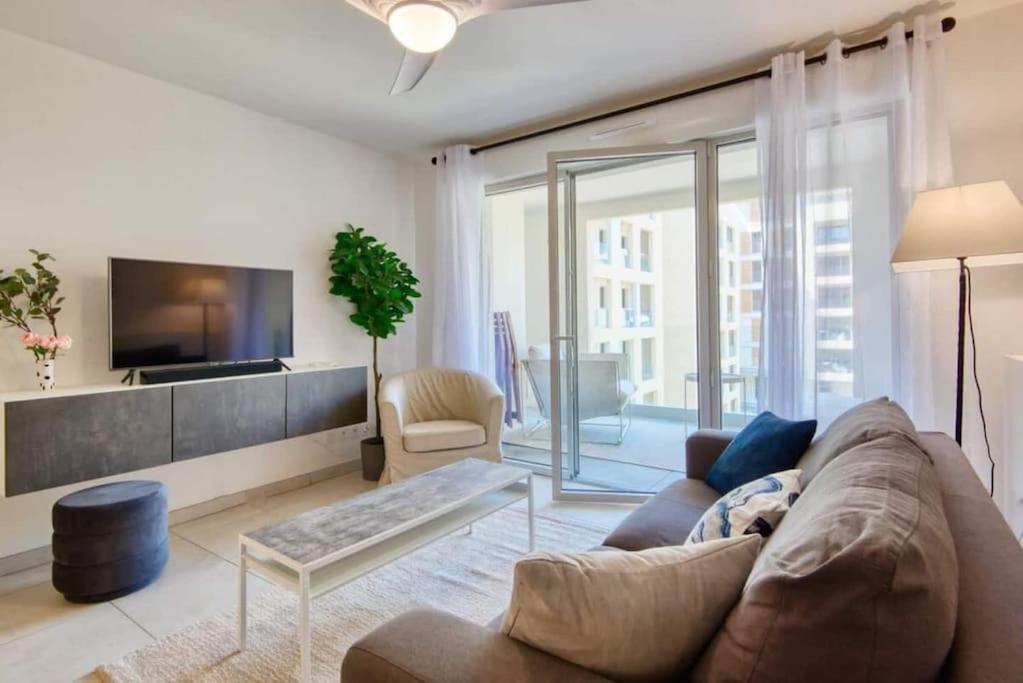 Ferienwohnung Le Fonction, Meuble 4 Etoiles, Avec Parking Boxe Aix-en-Provence Exterior foto